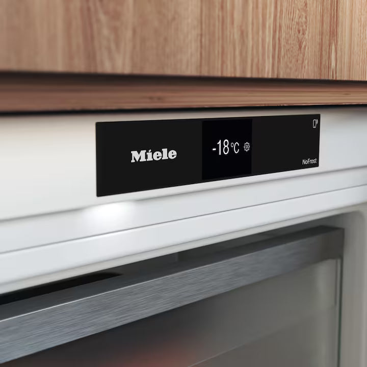 Miele FNUS 7040 D integrerbart fryseskab med NoFrost kontrolpanel med NoFrost
