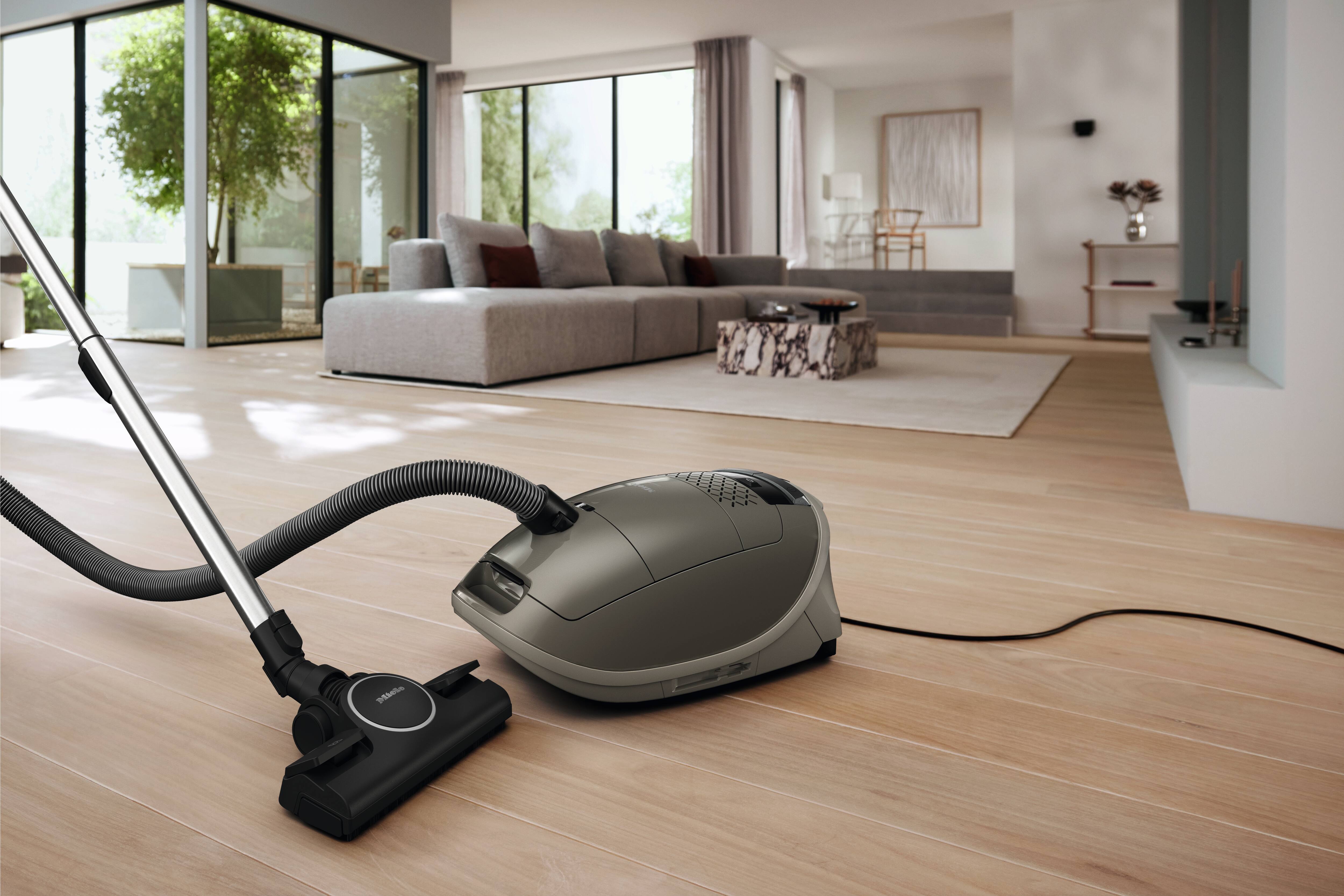 Miele Guard M1 Silence Casa Grey i stuen