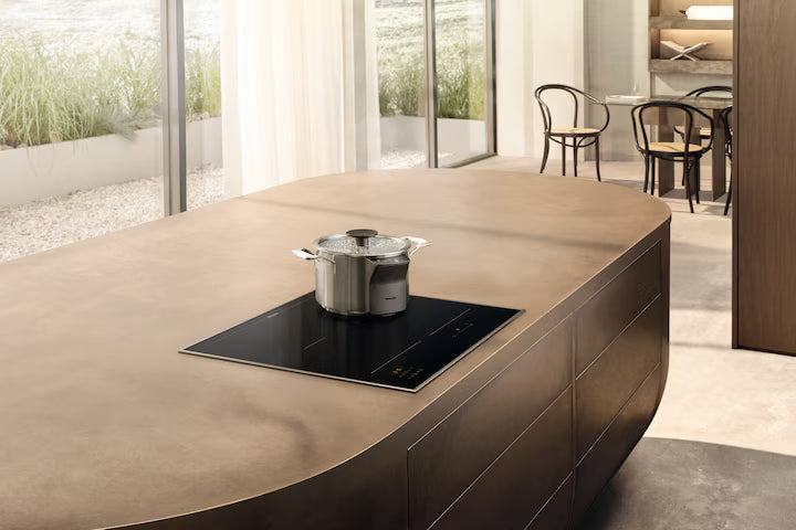 Miele KM 8565FR Induktionskogeplade i køkken