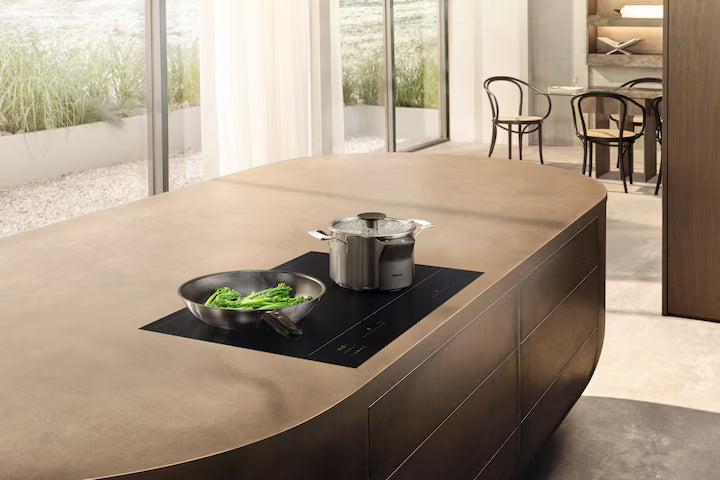 Miele KM 8585-2 FL MattFinish Induktionskogeplade i køkken