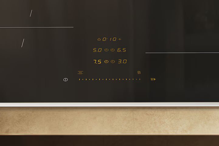 Zoomet helt ind på det simple touchdisplay fra Miele KM 8462 FR induktionskogeplade