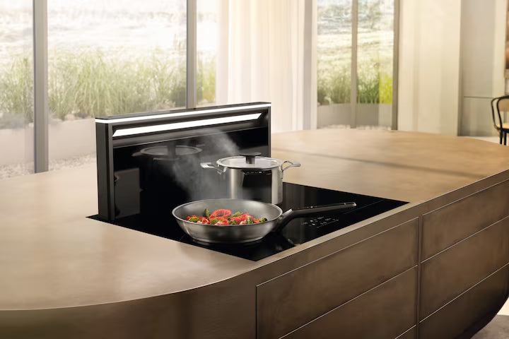 Miele DAD 6880 Levantar Ambient Obsidiansort bordemfang installeret