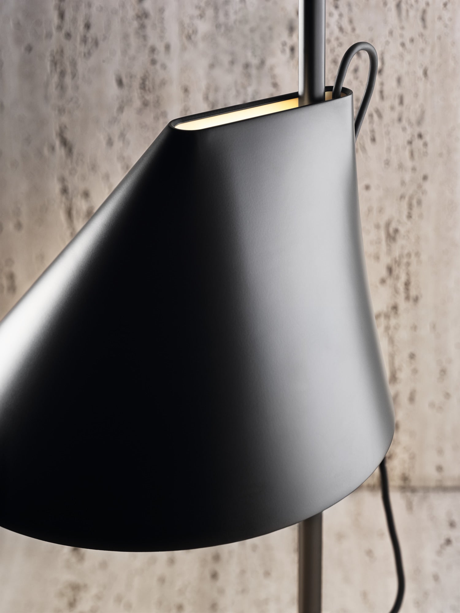 Yuh Bordlampe Sort