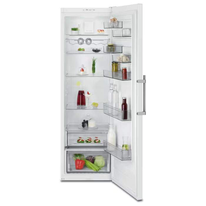AEG RKE638E6MW 7000 MultiFlow fritstående køleskab