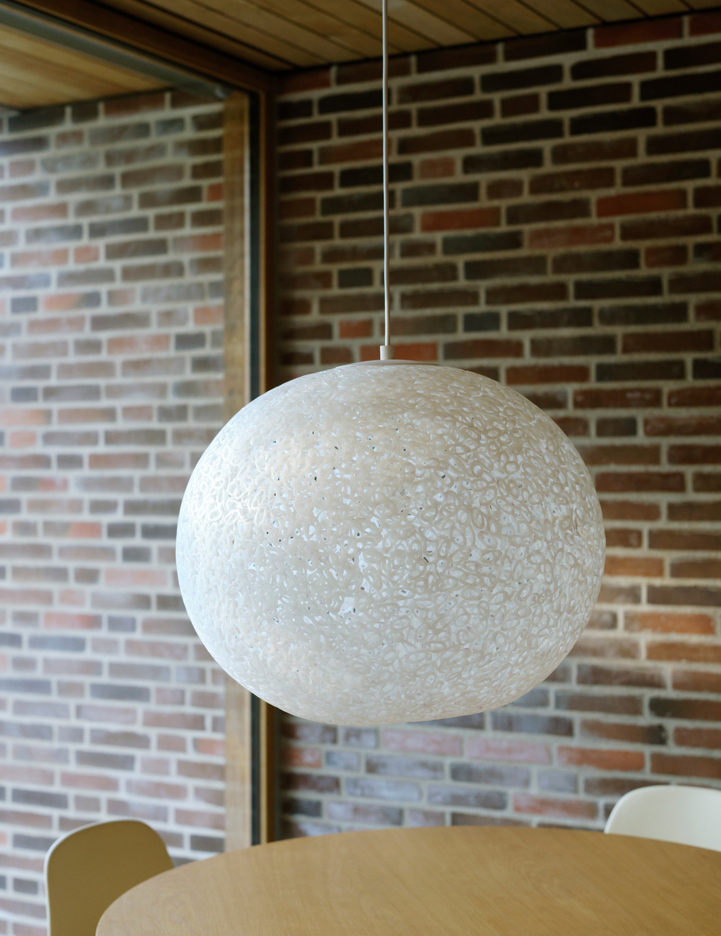 Normann Copenhagen Act Ø60 E27 hvid pendel over spisebord