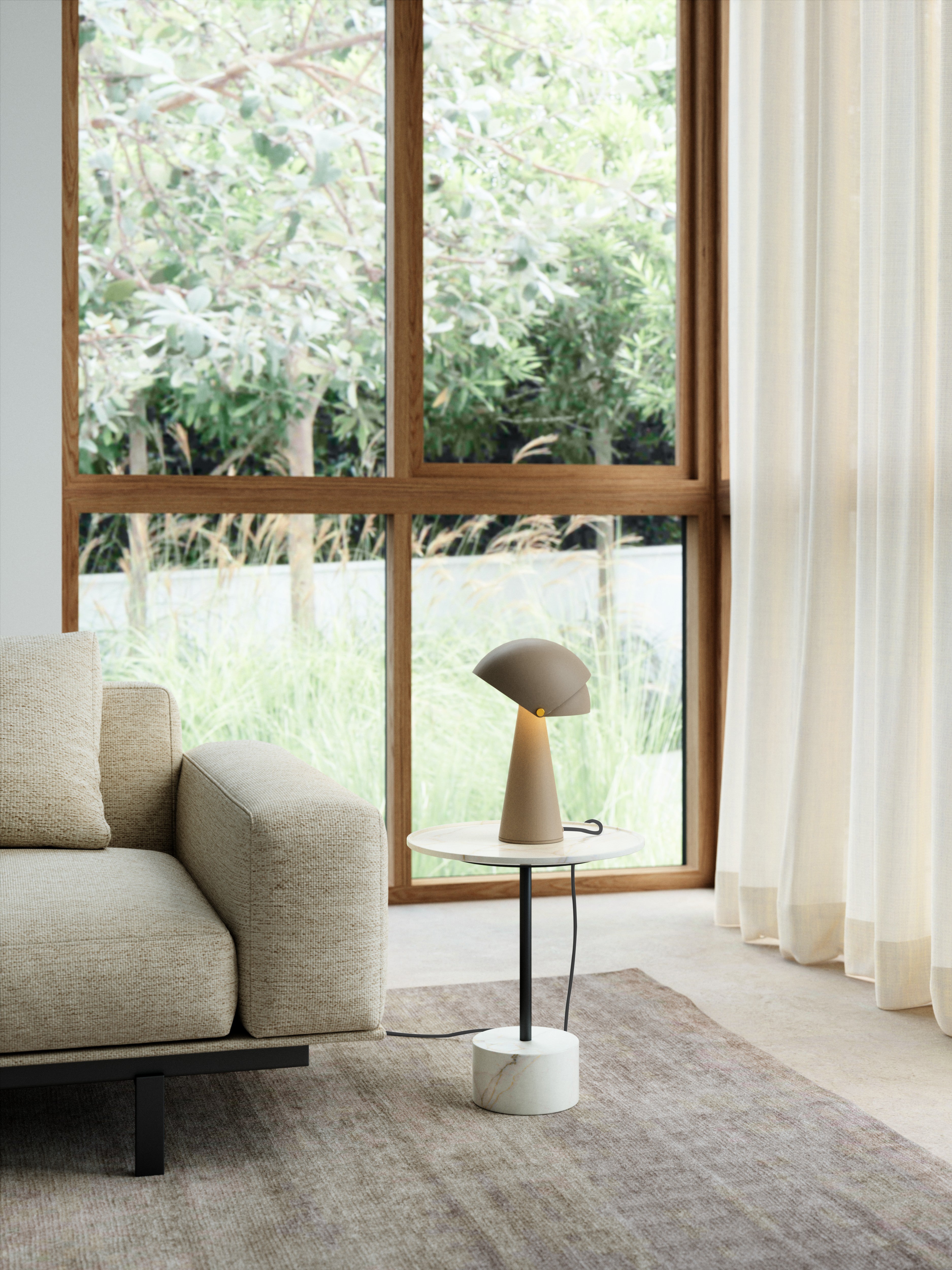 Align brun bordlampe