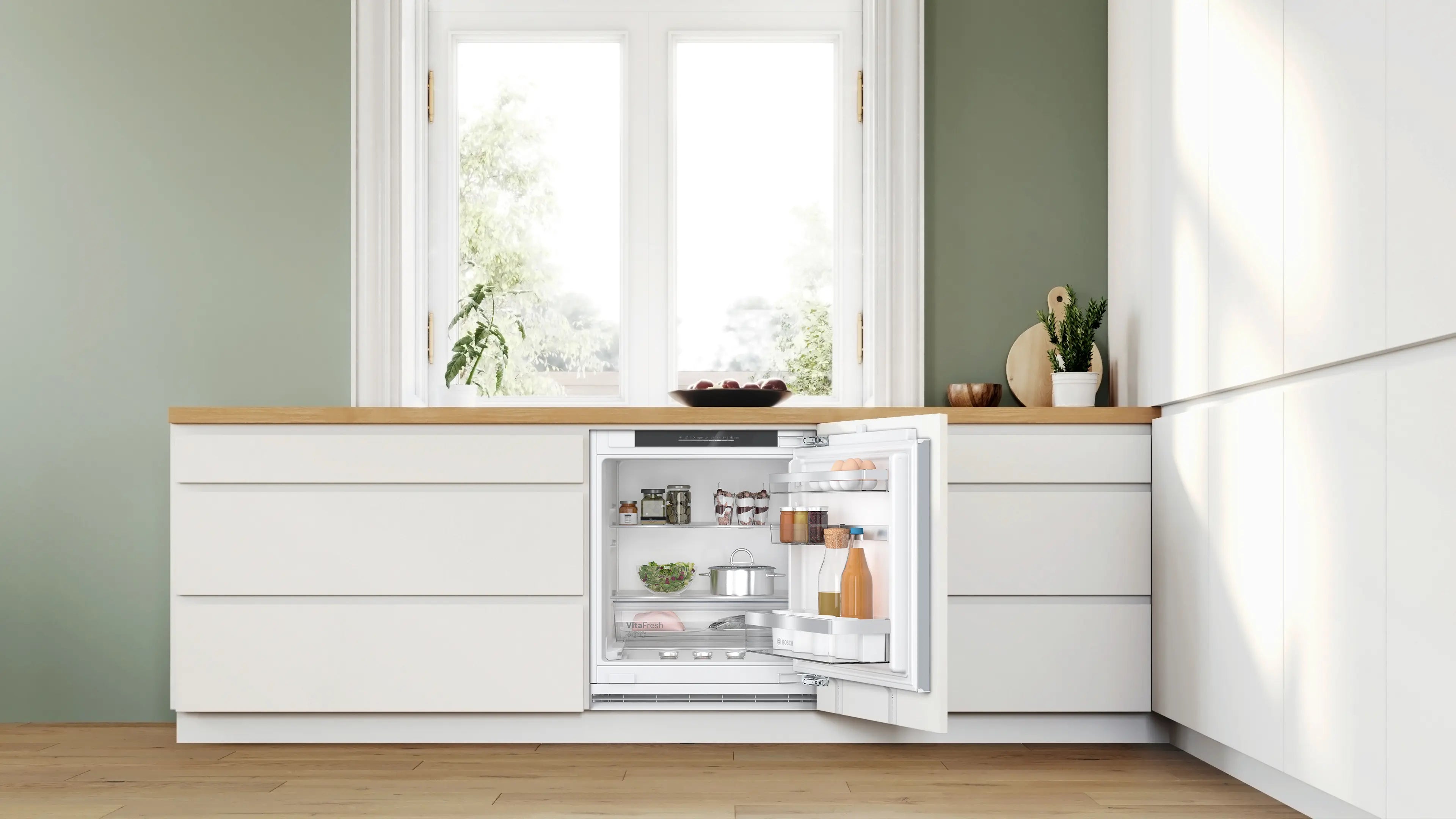 Bosch KUR21ADE0 Serie 6 køleskab integreret i køkkenskuffen