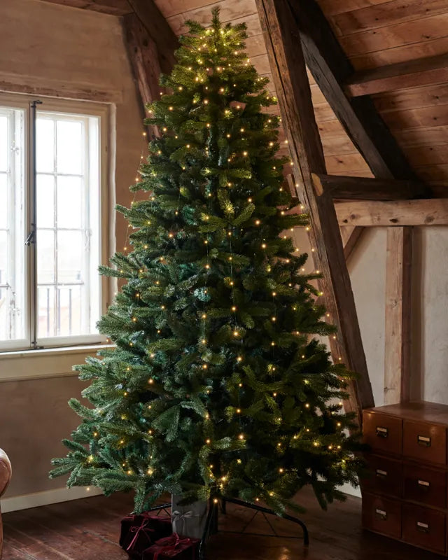 Knirke Juletræslys 2,1 m 273 LED