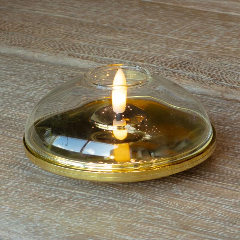 Zoomet helt ind på den unikke designet Lia Genopladelig Ø10 x 5cm i Guld