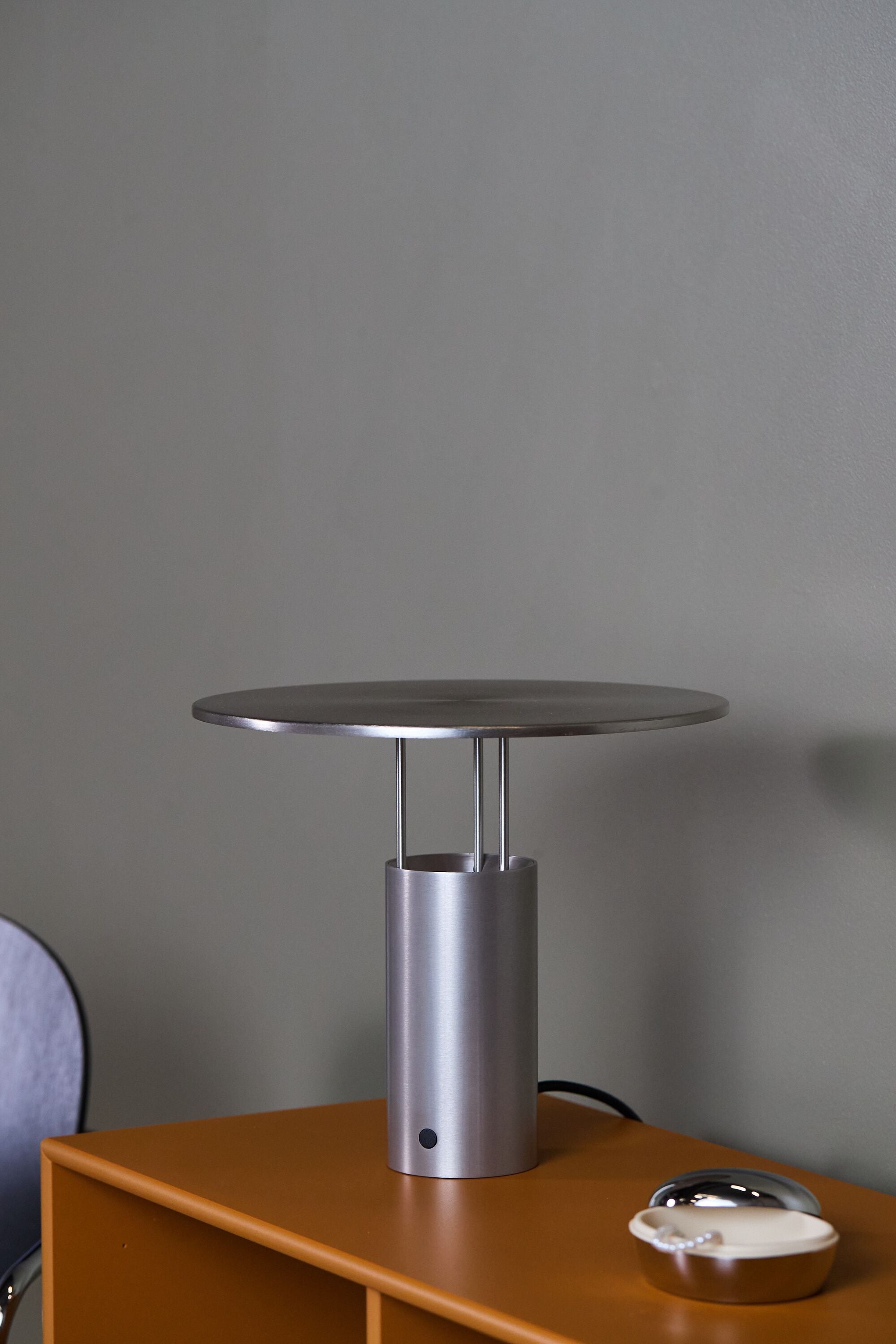 Piet Hein Tempel280 stål LED portable bordlampe med passende mood lighting