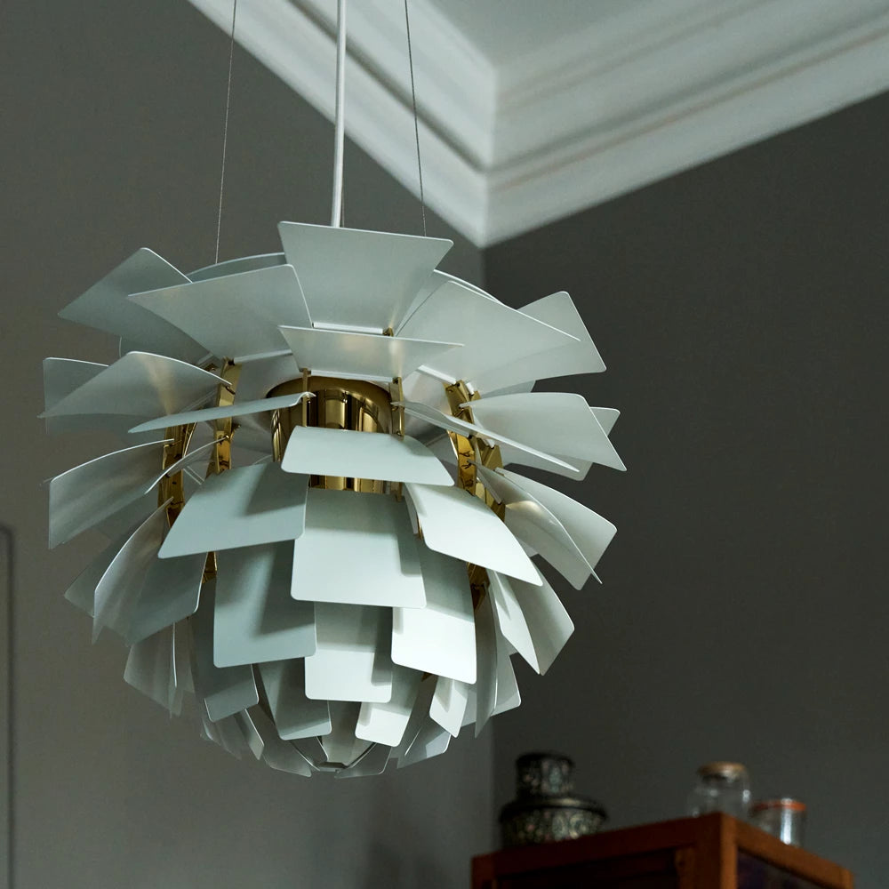 PH Artichoke Ø 600 Pendel Dusty Green/Metallised Brass i frøperspektiv