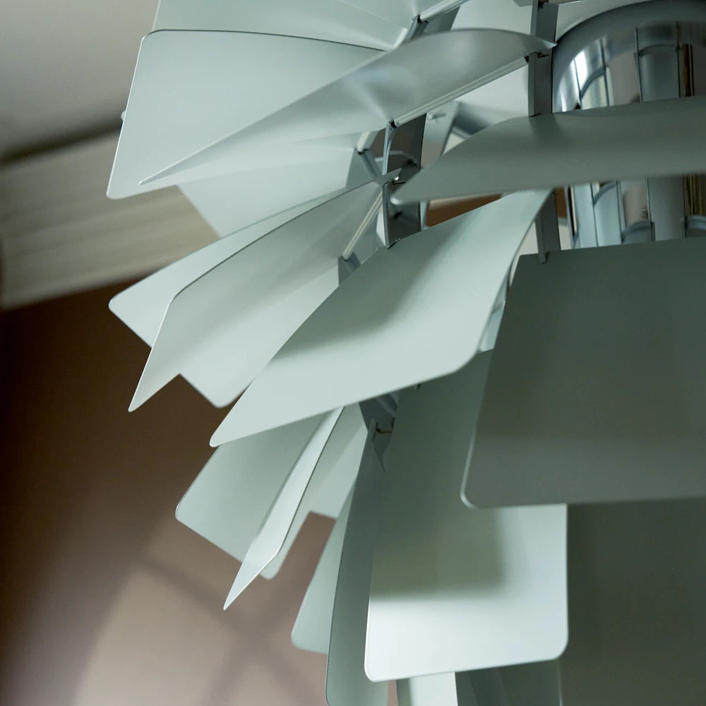 PH Artichoke Ø 600 Pendel Dusty Green/High Lustre Chrome detaljer