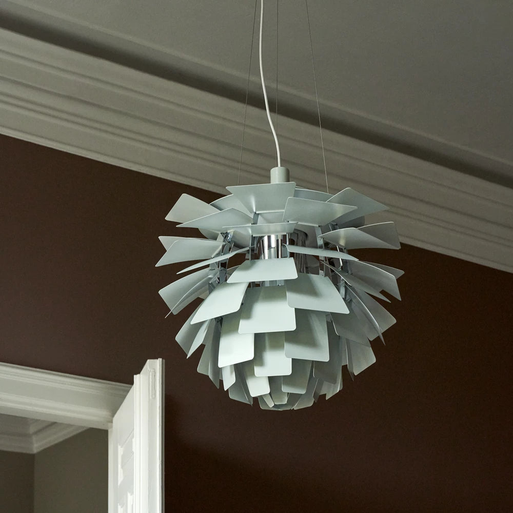PH Artichoke Ø 600 Pendel Dusty Green/High Lustre Chrome slukket i stuen