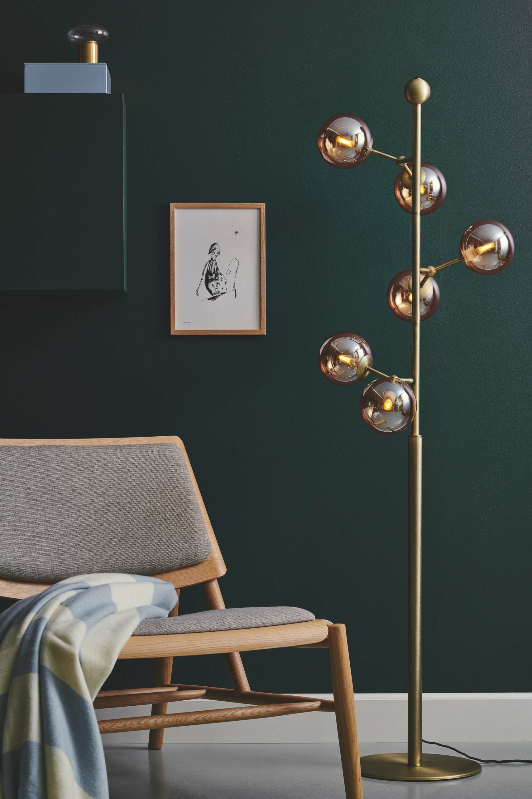 Atom Gulvlampe Antik Messing Ø37 - Halo Design