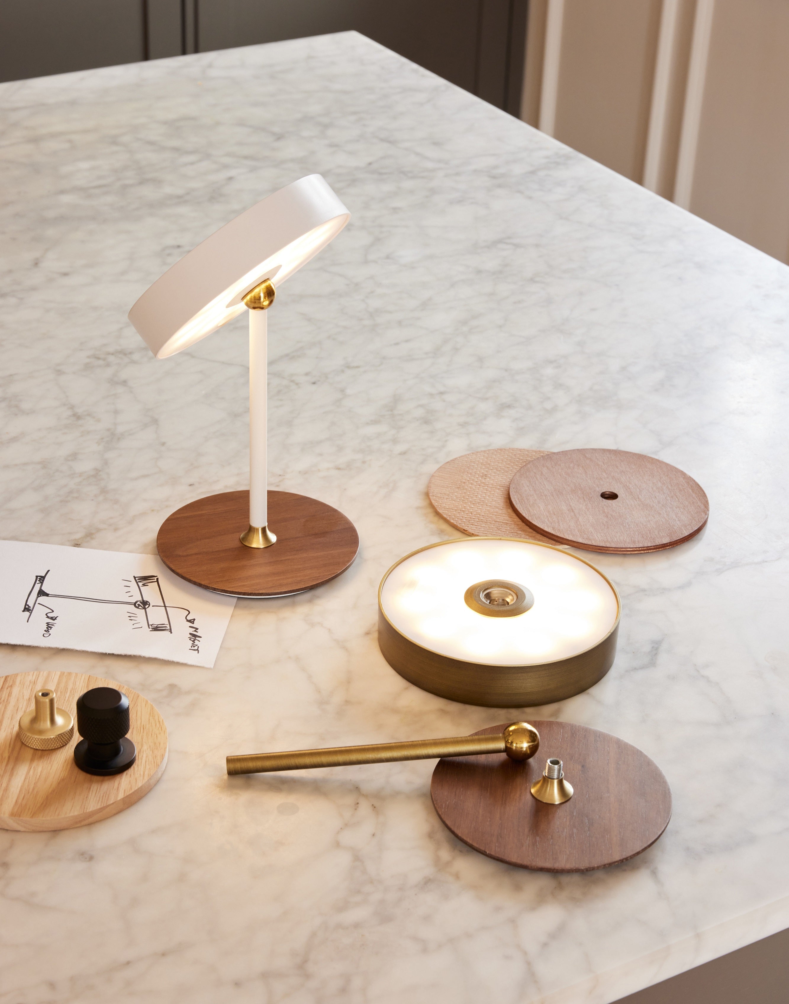 On The Move LED-bordlampe Ø13 Gun Black