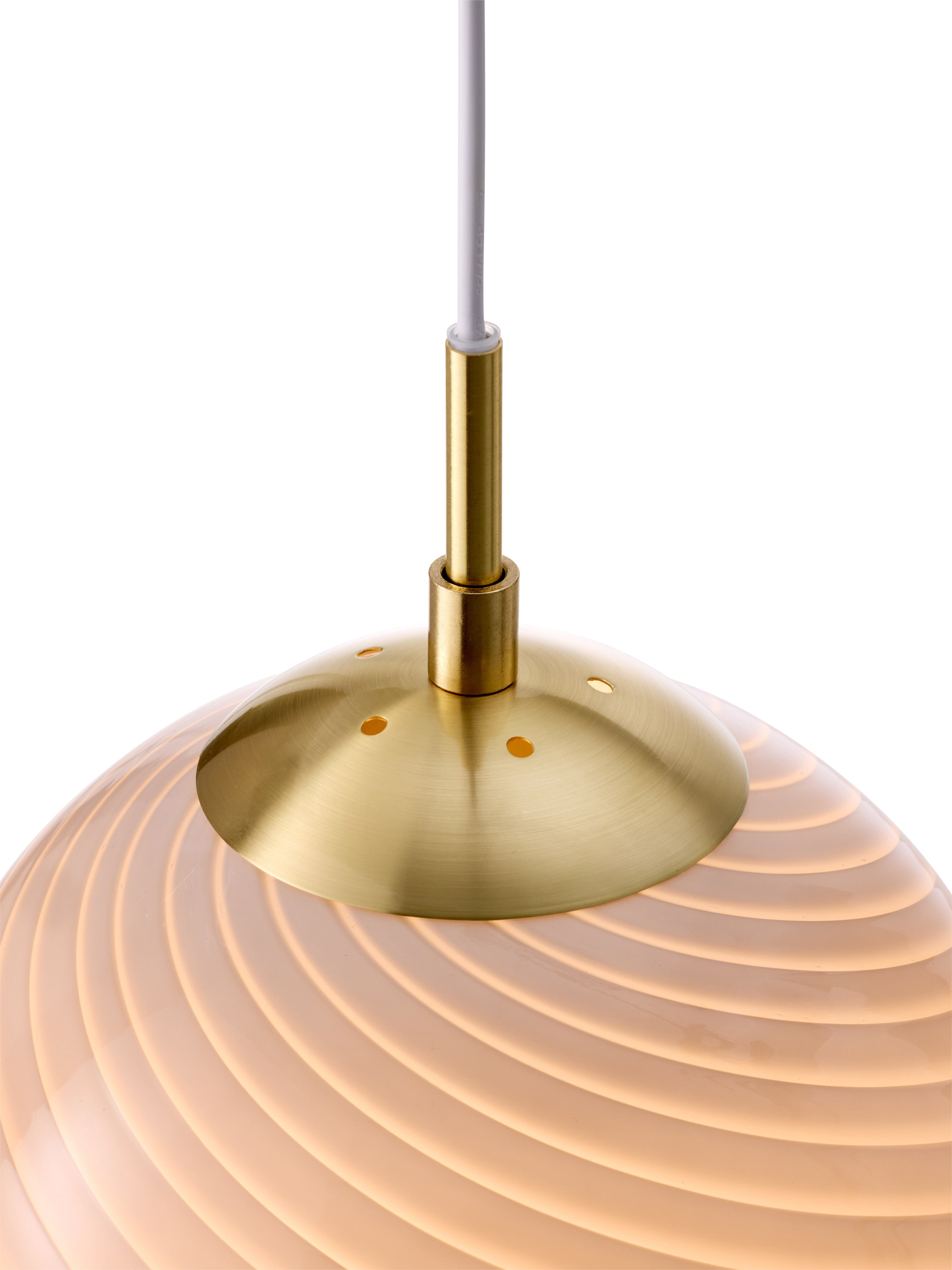 Zoomet helt ind på toppen af Candy Ball Pendel Ø30 i Grå med dens unikke design