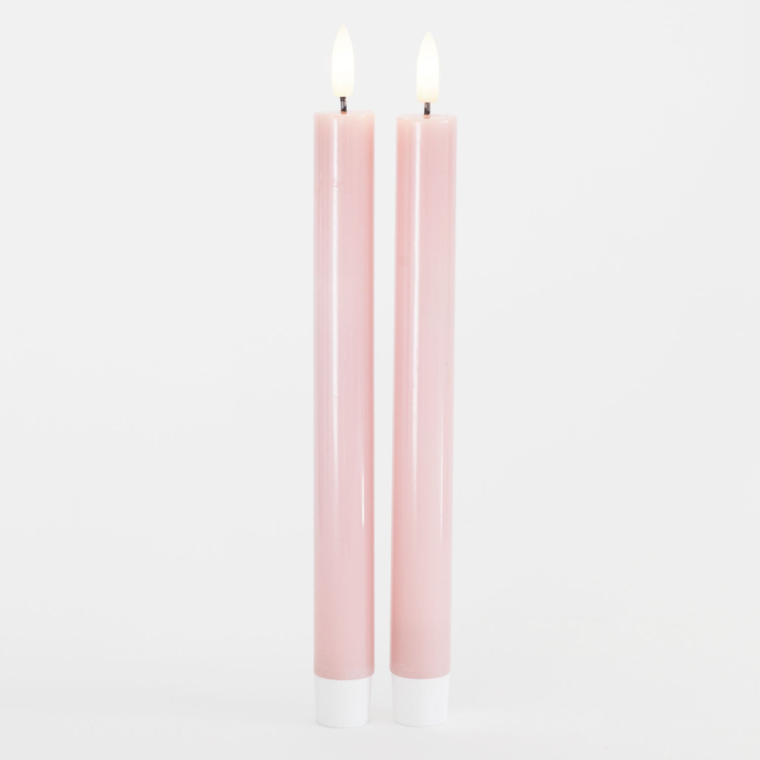 Sirius Sille Kronelys 2-pak Light Pink helt tæt på med deres unikke LED design