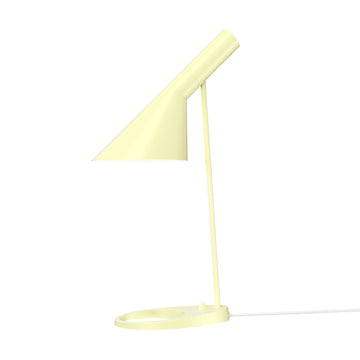 gul arne jacobsen lampe i smuk nuance