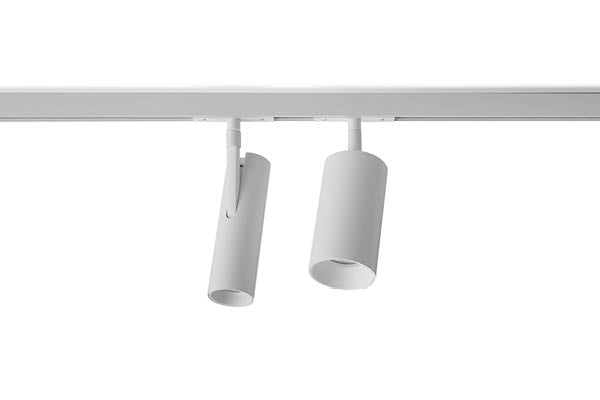 Antidarks hvide Tube Slim og Tube Pro på Designline skinne