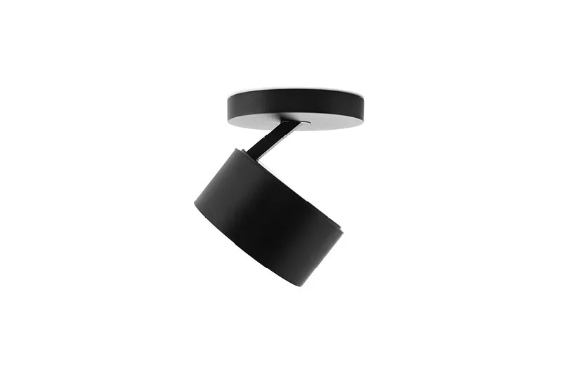Den elegante designet Easy Braccio Mini W84 LED i Sort hængt op i stuen