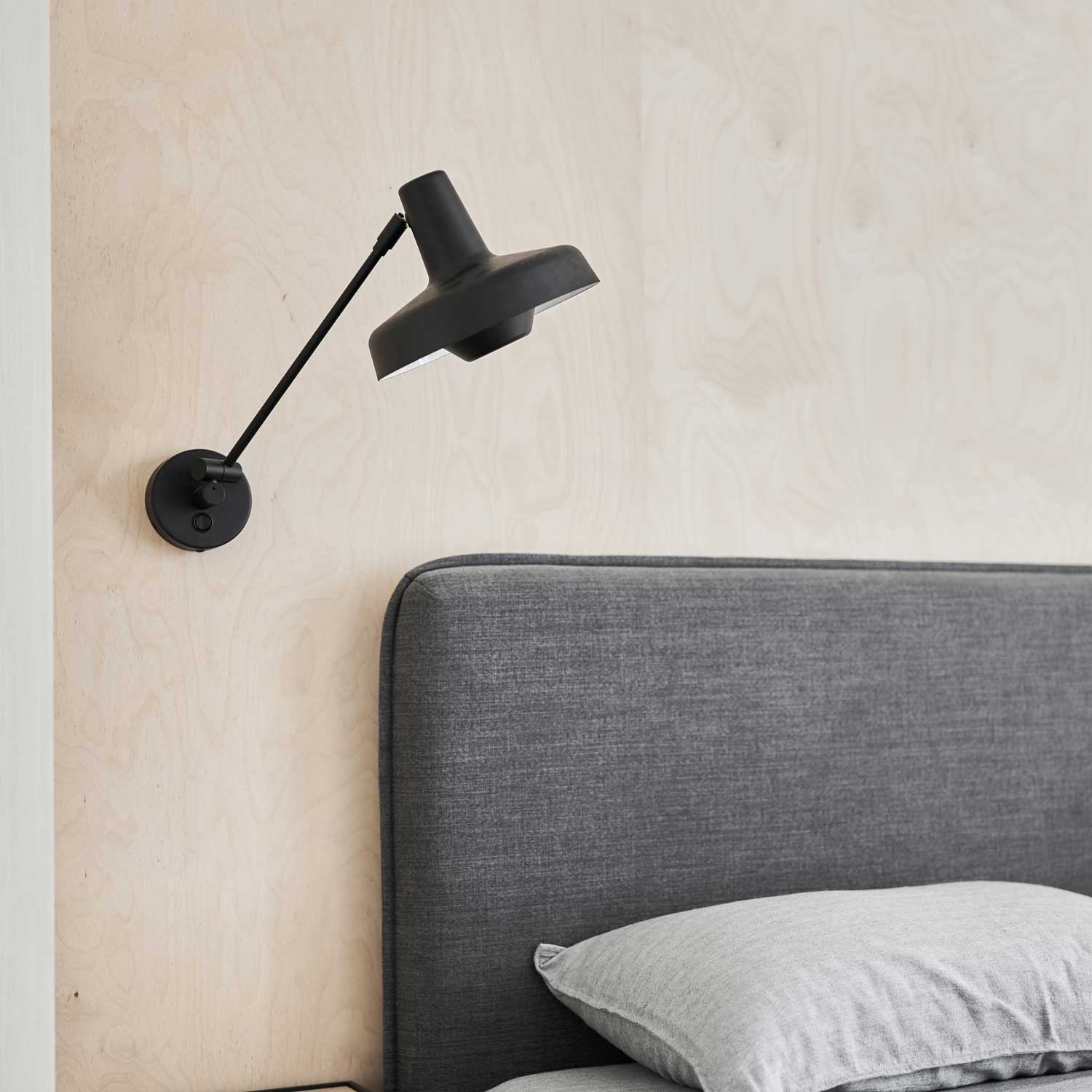 Arigato Wall Short Black - Grupa