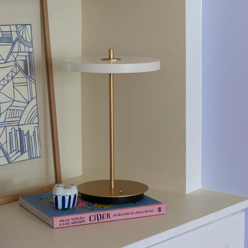 UMAGE Asteria Move Ø20 Perlehvid - Bordlampe