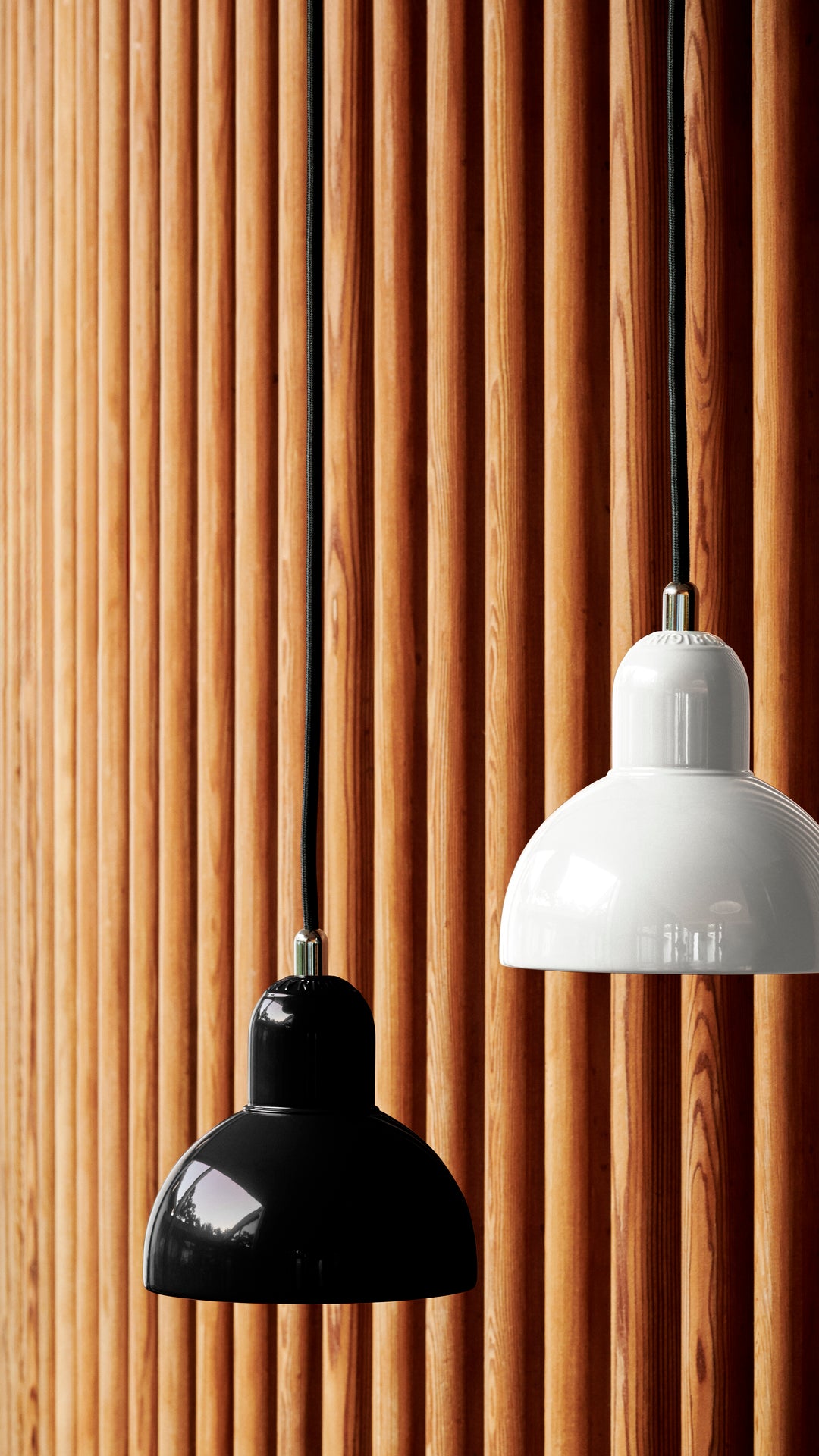 Hvid og sort pendelduet med Fritz Hansen