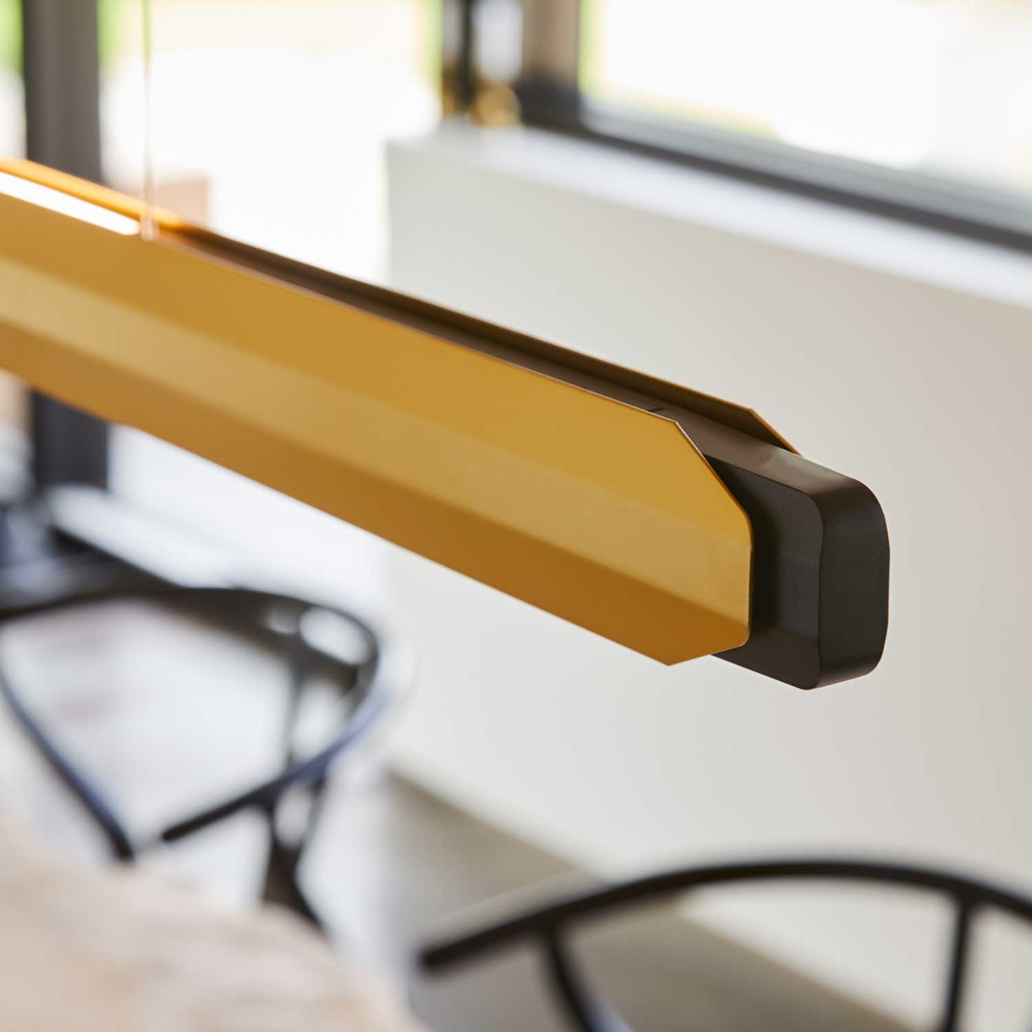 LOOM Design Gorm guld LED pendel