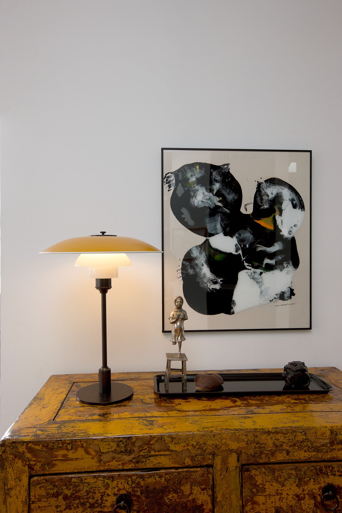 Klassisk PH lampe med gul overskærm