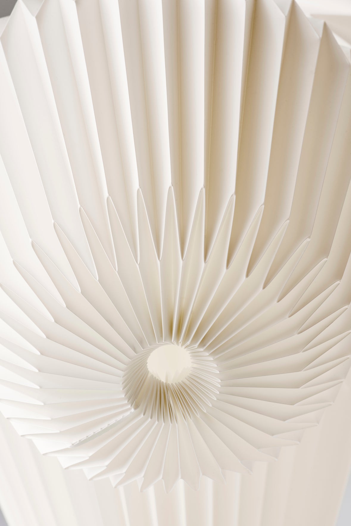 LE KLINT 130 Bouquet 7 Medium Hvid i plast detaljer