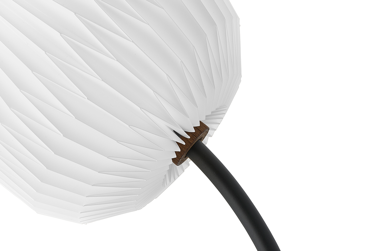 LE KLINT 330 Bouquet Gulvlampe Smoked Oak Black detaljer