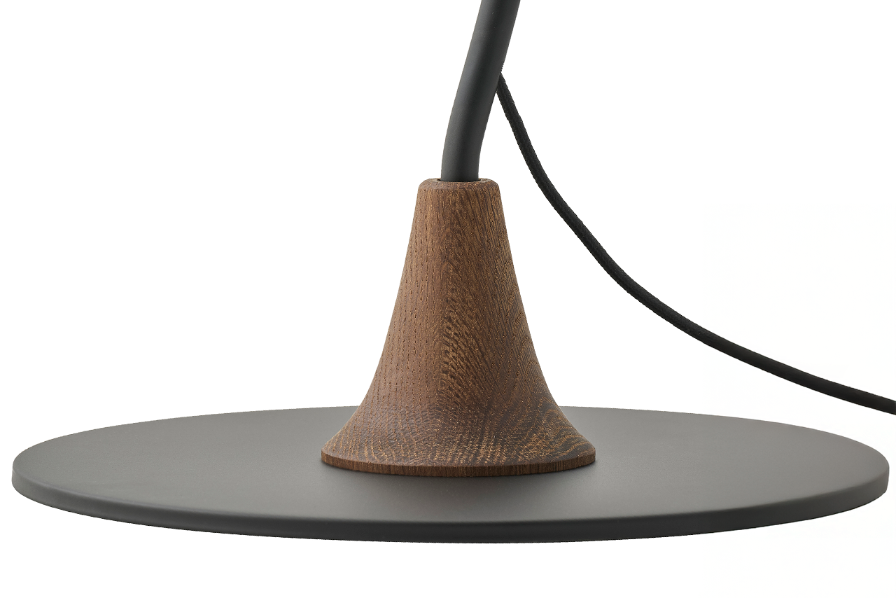 LE KLINT 330 Bouquet Bordlampe Smoked Oak Black detaljer