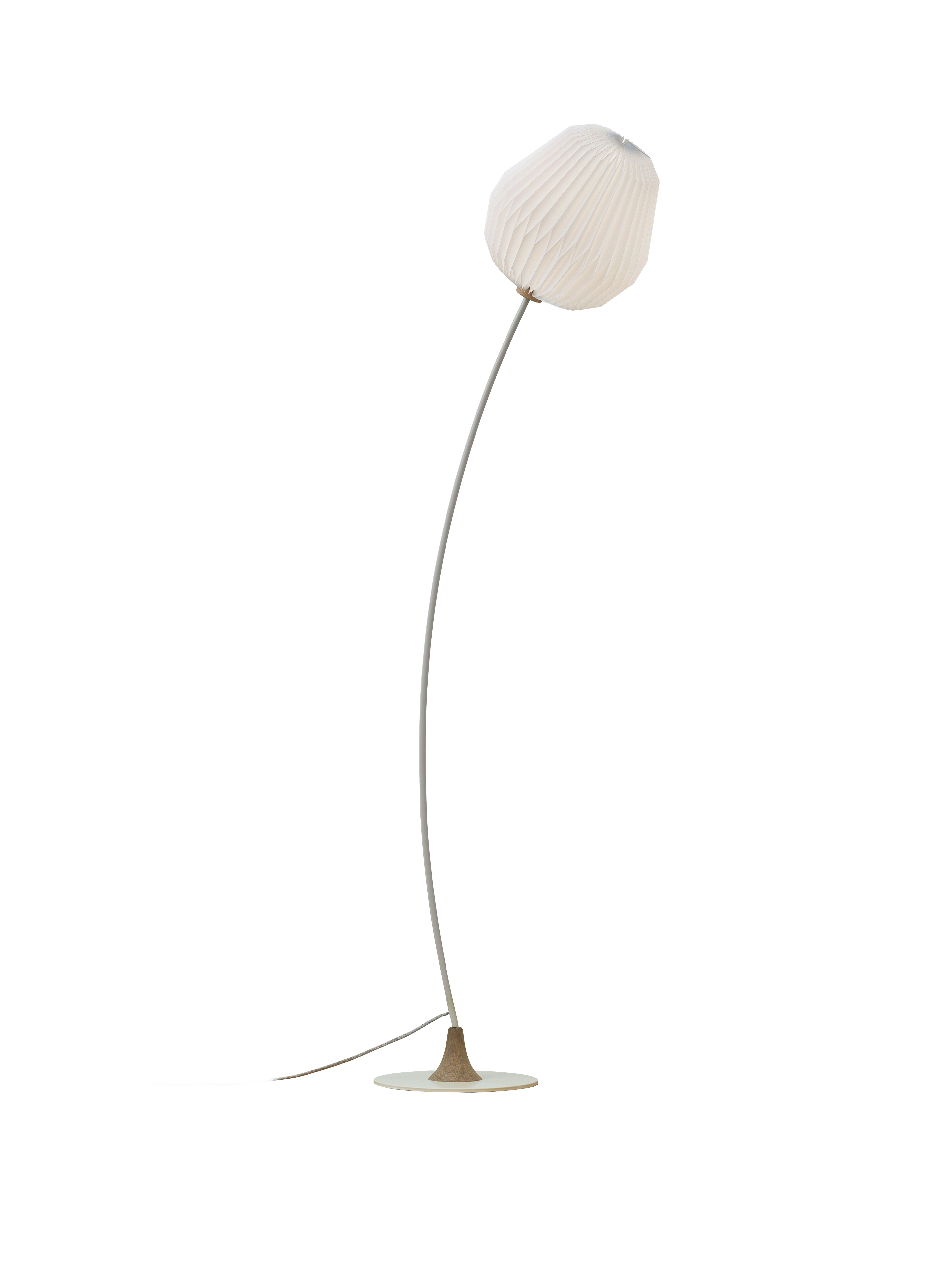 LE KLINT 330 Bouquet Gulvlampe Cream White tændt
