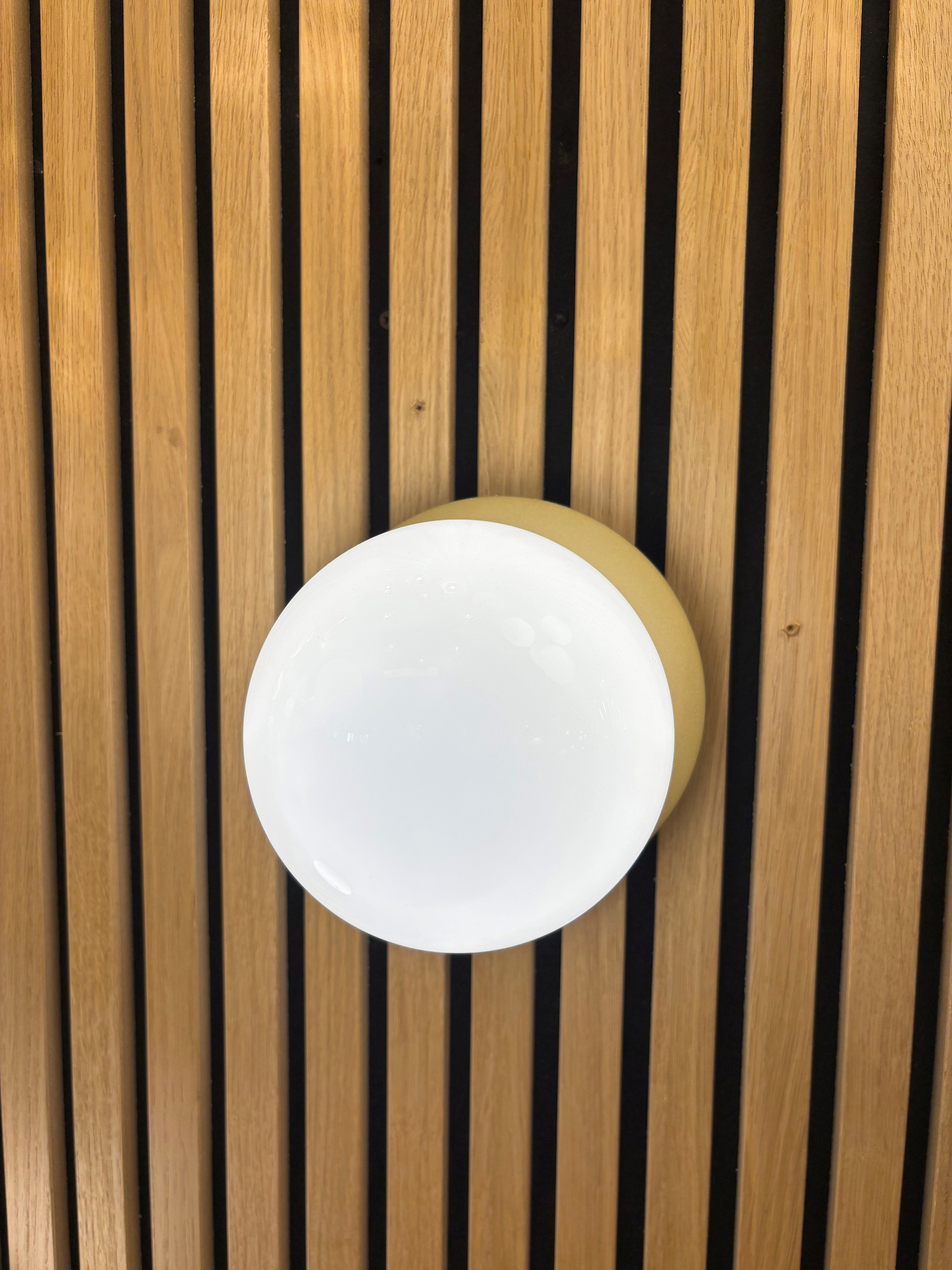 Liila 1 Medium IP44 - Nordic Gold/Opal