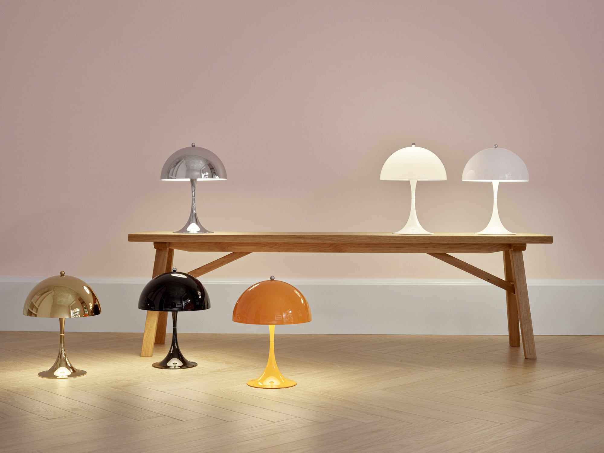 Panthella Bord 250 Sort