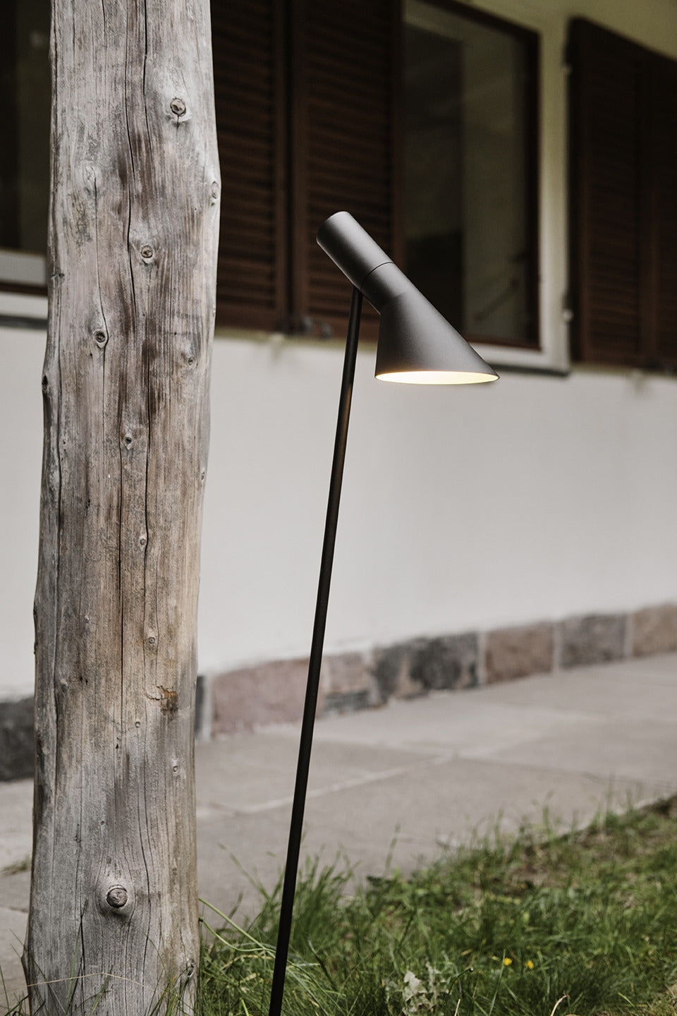 AJ Garden L LED 3000K U/Adapter Base Black
