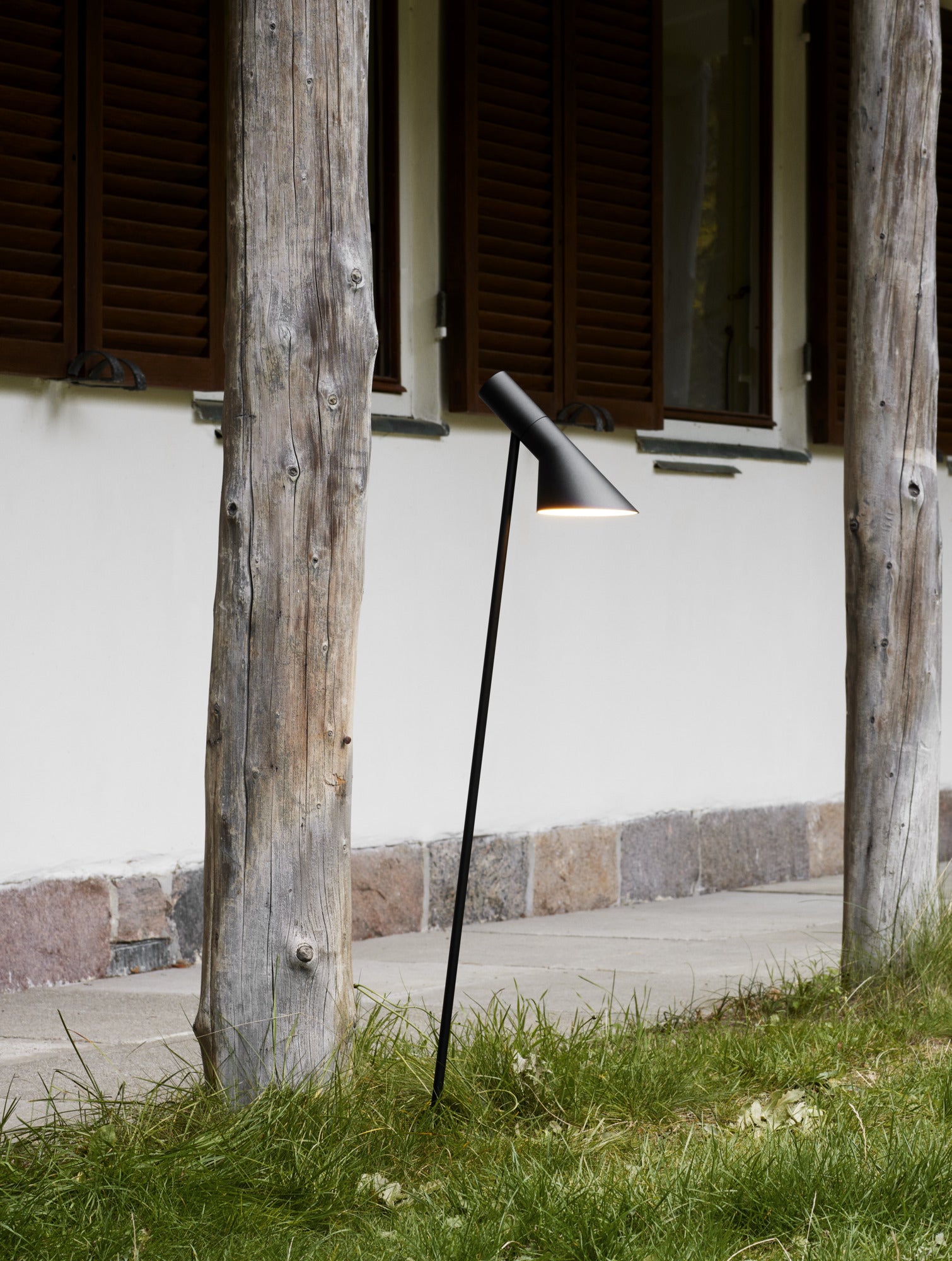 AJ Garden L LED 3000K U/Adapter Anker Black