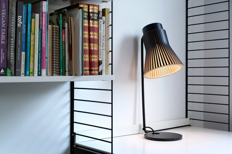 Petite 4620 Sort Bordlampe