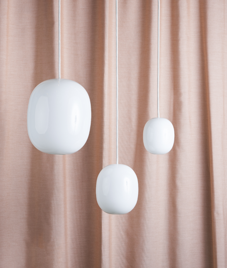 Superæg 150 Pendel opal glas - Hvid Ledning