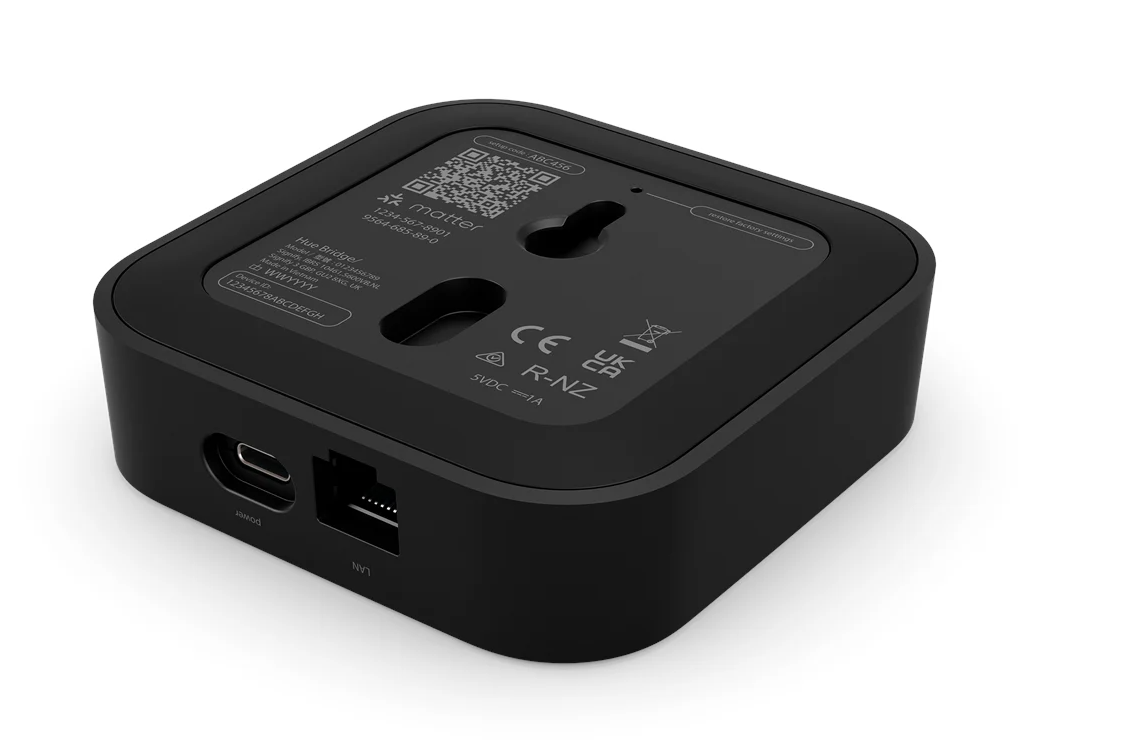 Philips Hue Bridge Pro set nedefra