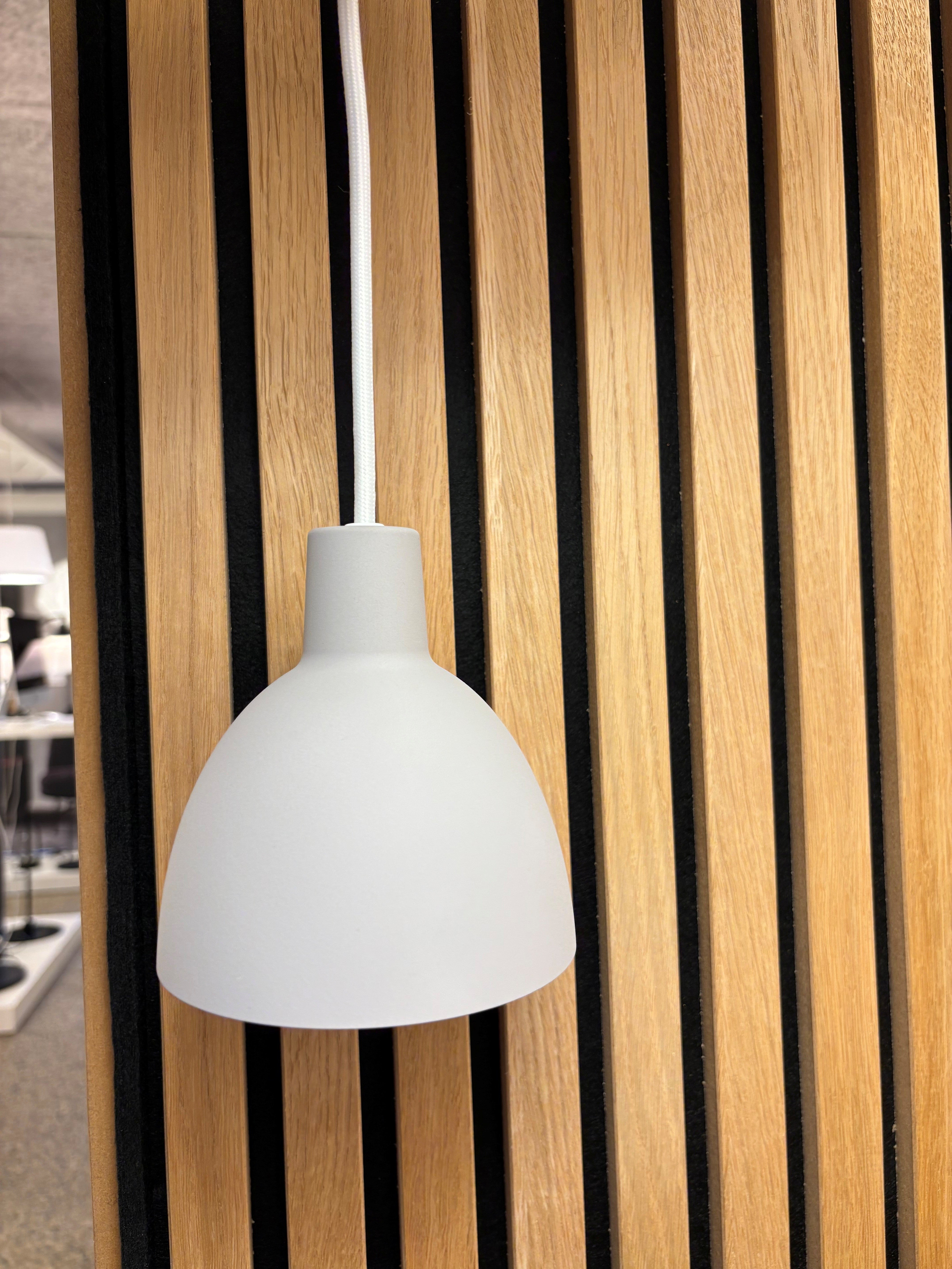 Toldbod 120 Pendel Lys Grå - DEMO