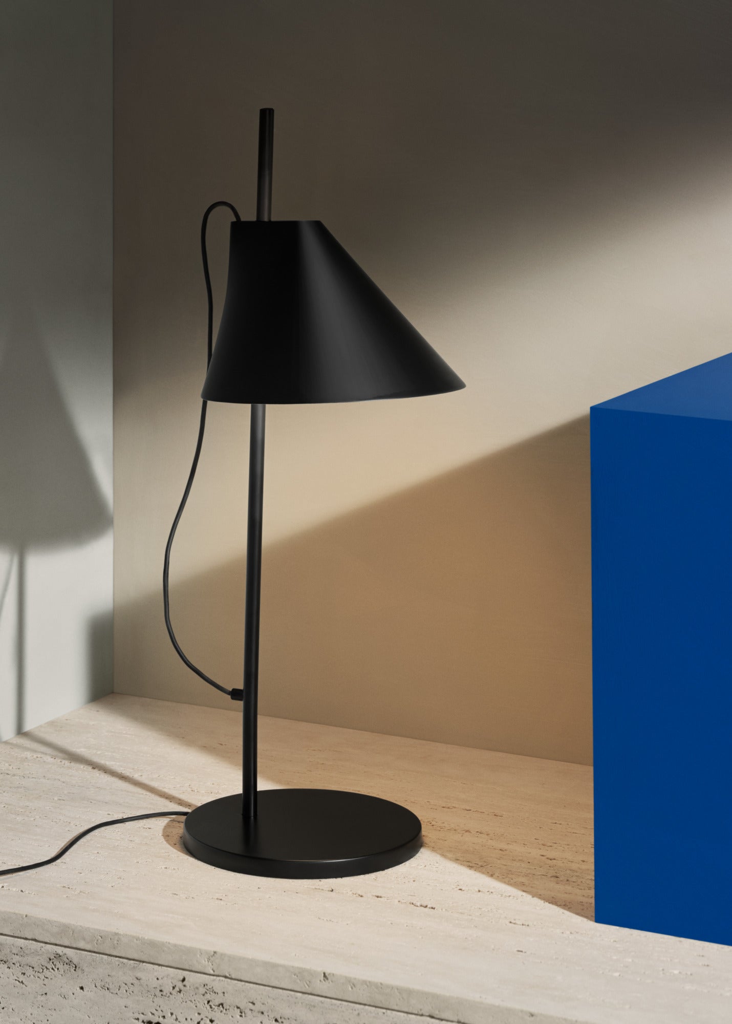 Yuh Bordlampe Sort