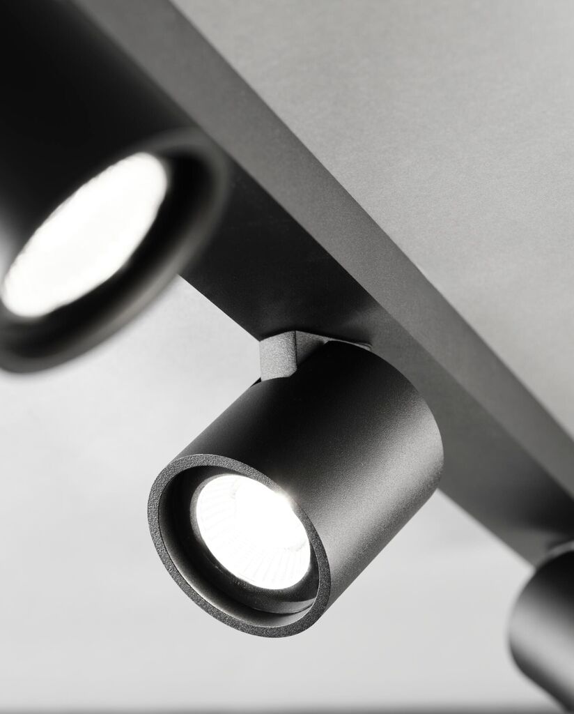 Zoomet helt ind på Focus L900 Switch Tune 2700/3000K i Sort