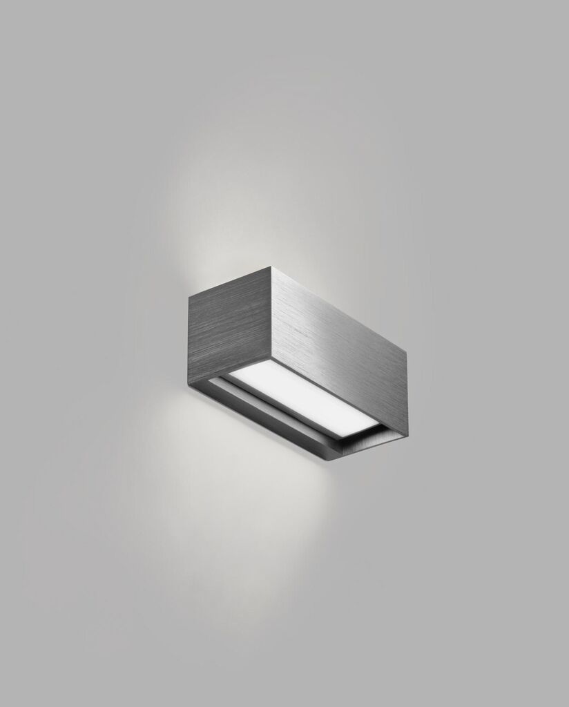Light-Point Linea W1 Switch Tune 2700/3000K titanium væglampe alternativ