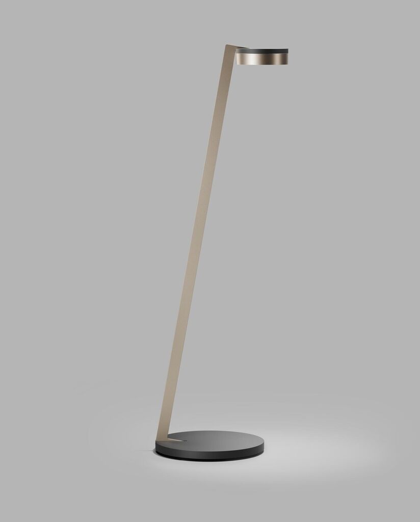 Light-Point Blade F1 Slim matsort satinguld LED gulvlampe af Studio F. A. Porsche