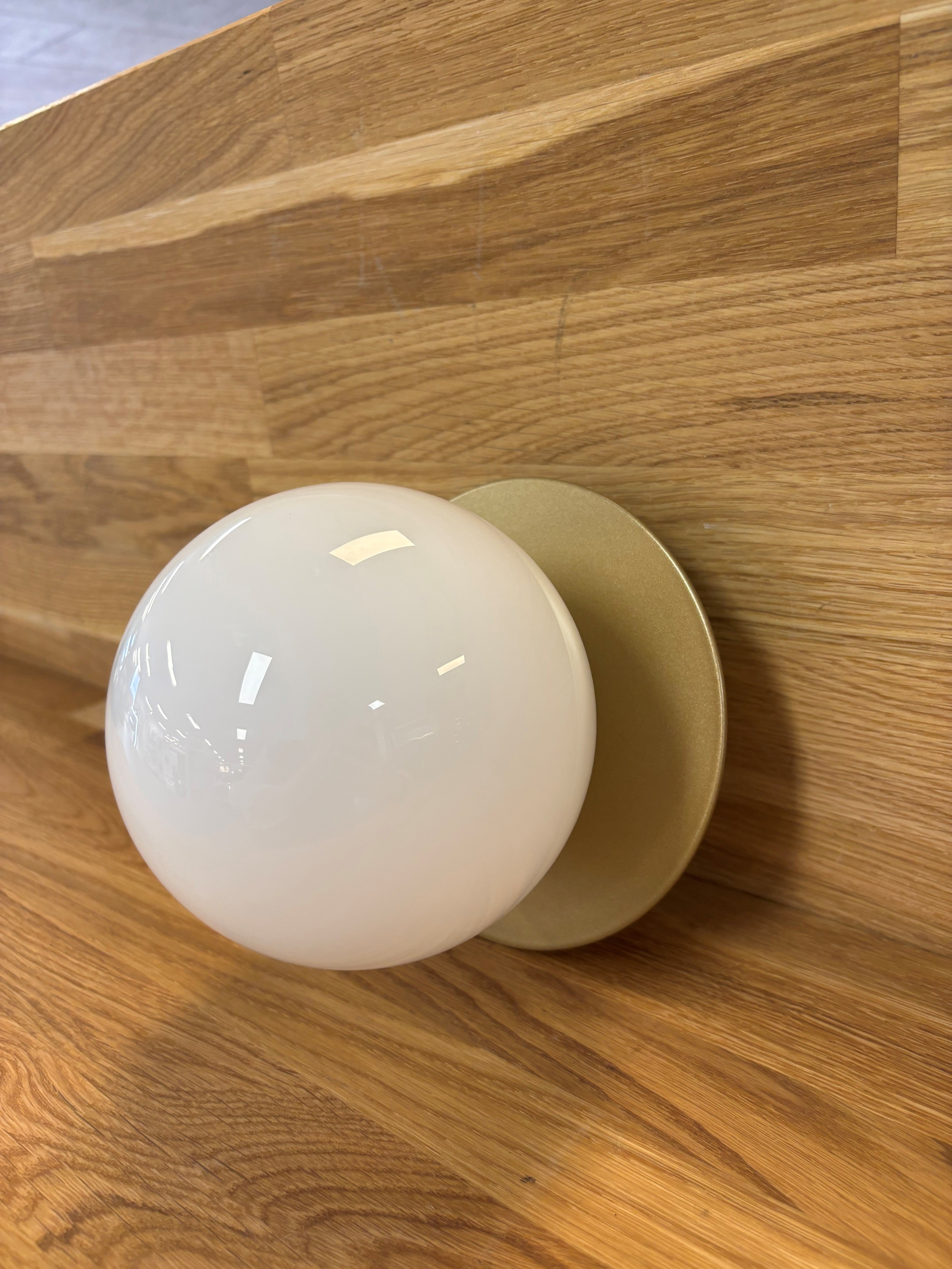 Liila 1 Small IP44 - Nordic Gold/Opal