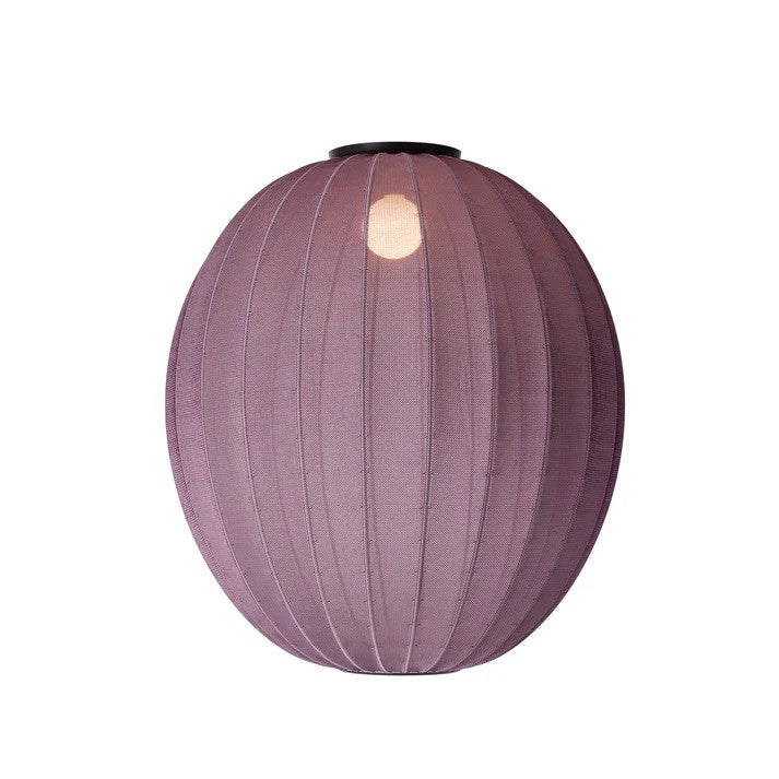 Zoomet ind på lampeskærmen fra Knit-Wit Ø65 High Oval Loftslampe i Burgundy