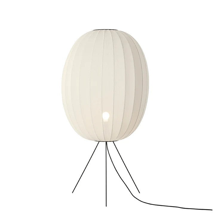 Zoomet ind på den unikke håndstrikket polyester lampeskærm fra Knit-Wit Ø65 High Oval Floor Medium i Pearl White