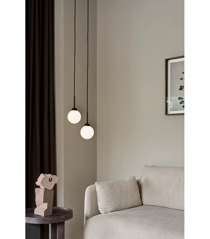 Apiales 1 - Satin Black/Opal