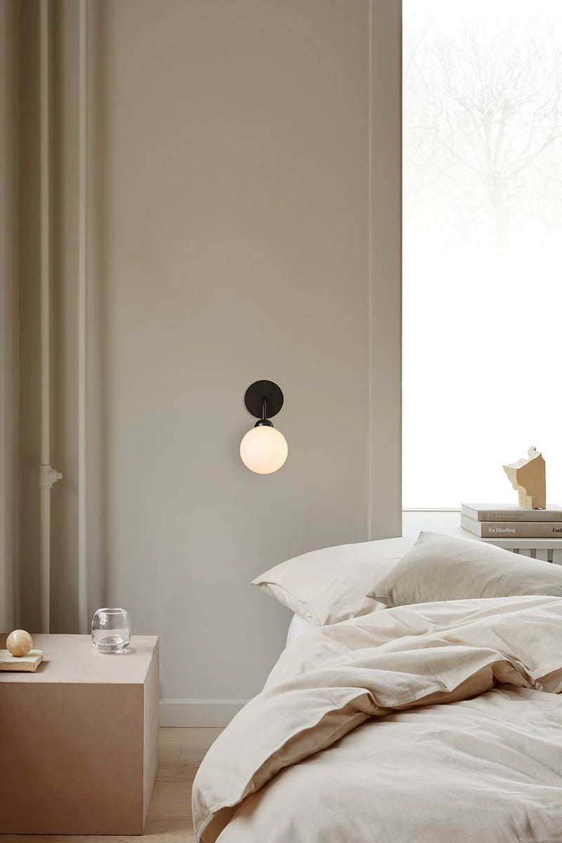 Apiales Wall Hard-wired - Satin Black/Opal
